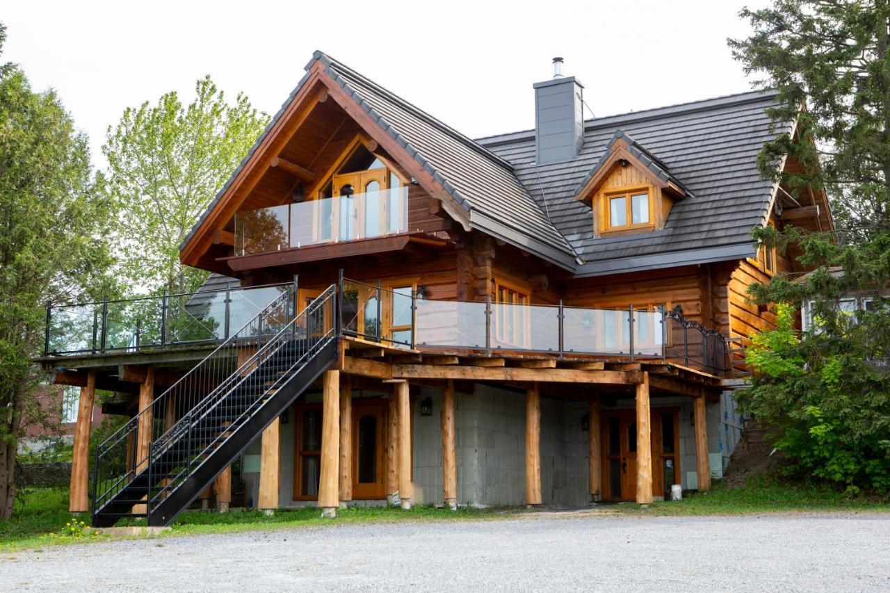 Hebergement "La Maison En Bois Rond" Sainte-Marie Екстер'єр фото