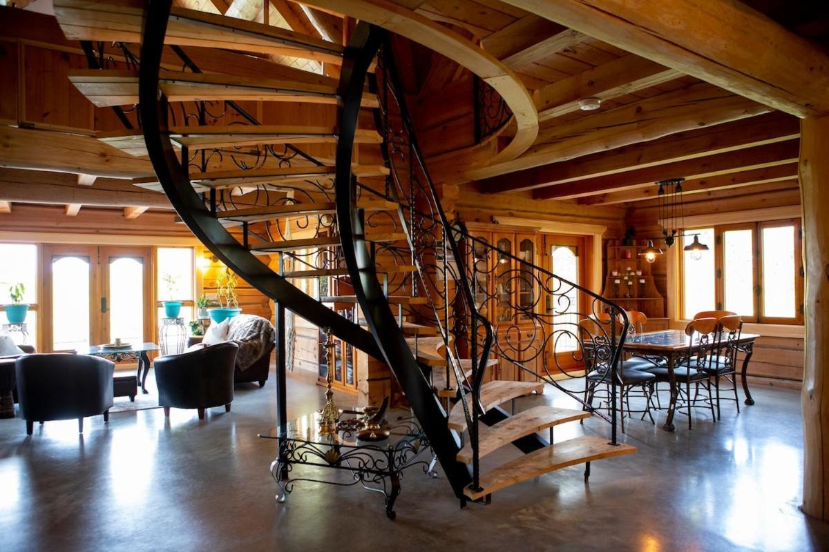 Hebergement "La Maison En Bois Rond" Sainte-Marie Номер фото